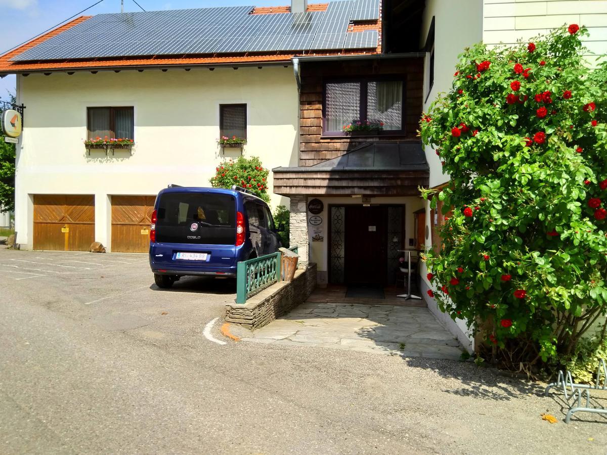Gasthaus Schachinger Tumeltsham Exterior photo